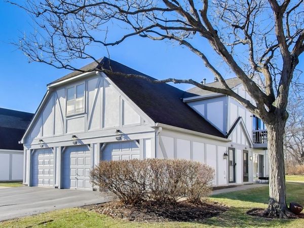 7414 Canterbury Place, Unit 2-6, Downers Grove, IL 60516