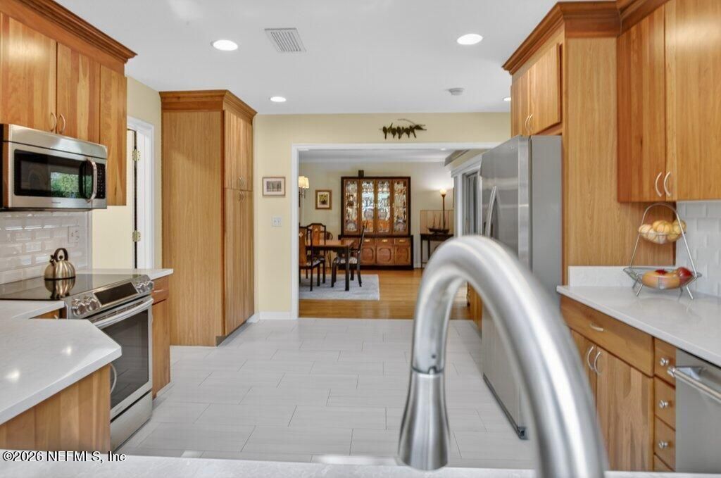 8349 Kim Road, Jacksonville, FL 32217 Photo