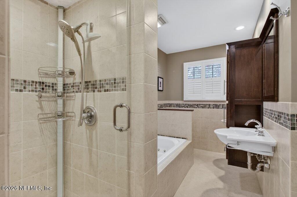 8349 Kim Road, Jacksonville, FL 32217 Photo