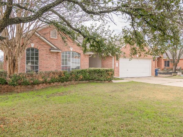 708 Spring Brook LN, Leander, TX 78641