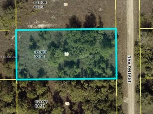 1615 Irving Ave , Lehigh Acres, FL 33972