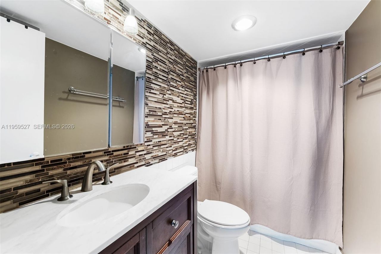 888 Intracoastal Dr, Unit 8B, Fort Lauderdale, FL 33304 Photo