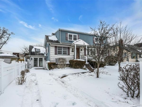 98 Moore Avenue, Oceanside, NY 11572