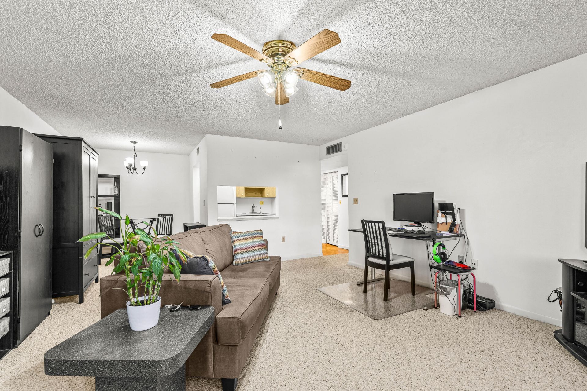 1891 N 61st Avenue, Unit B311, Hollywood, FL 33024 Photo