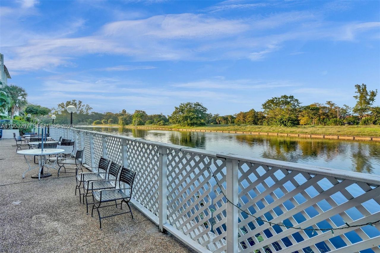 3511 E Inverrary Dr, Unit 107, Lauderhill, FL 33319 Photo