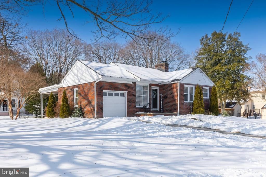 643 W Jersey Avenue, Woodbury Heights, NJ 08097 Main Photo