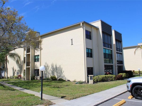 14130 ROSEMARY LANE, Unit 1305, LARGO, FL 33774