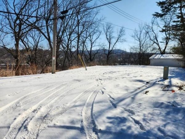 16822 S 5TH STREET, Galesville, WI 54630