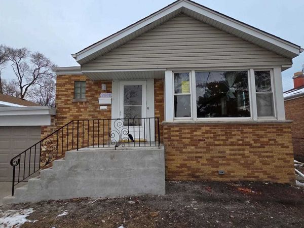 2608 W 97th Street, Evergreen Park, IL 60805