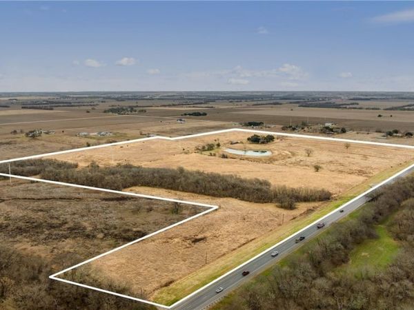 9562 State Hwy 53, Rogers, TX 76569