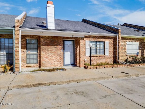 215 E Branche Street, Rayne, LA 70578