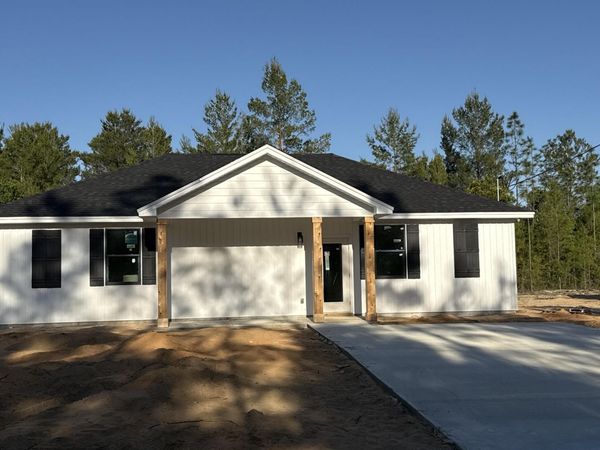 4181 Luar, Chipley, FL 32428