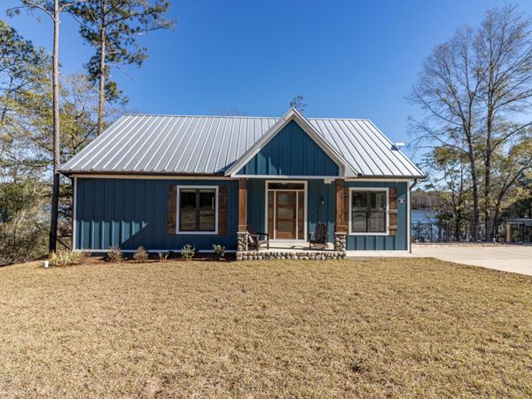 182 Blue Pond Circle, Ponce De Leon, FL 32455