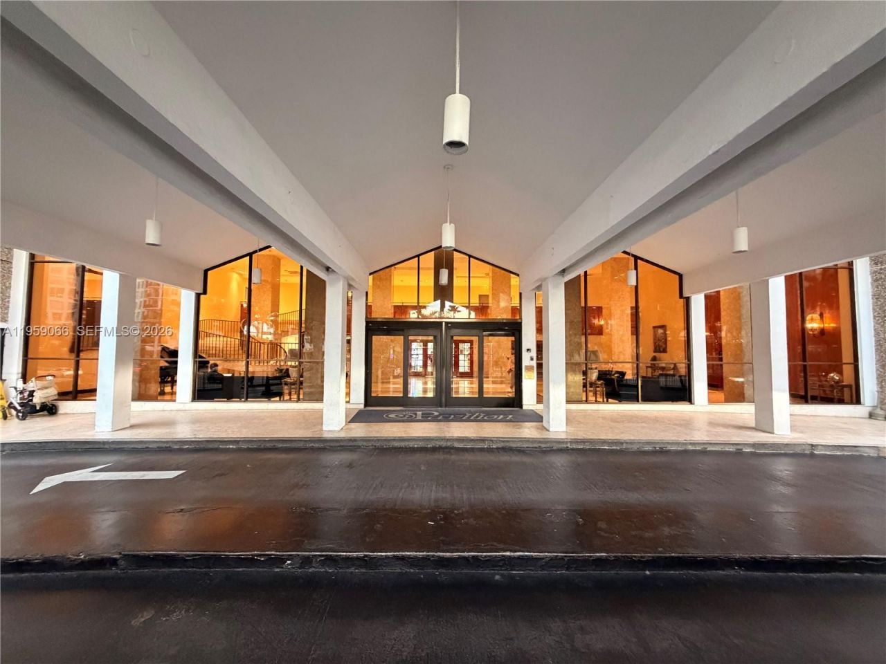 5601 Collins Ave, Unit 720, Miami Beach, FL 33140 Photo