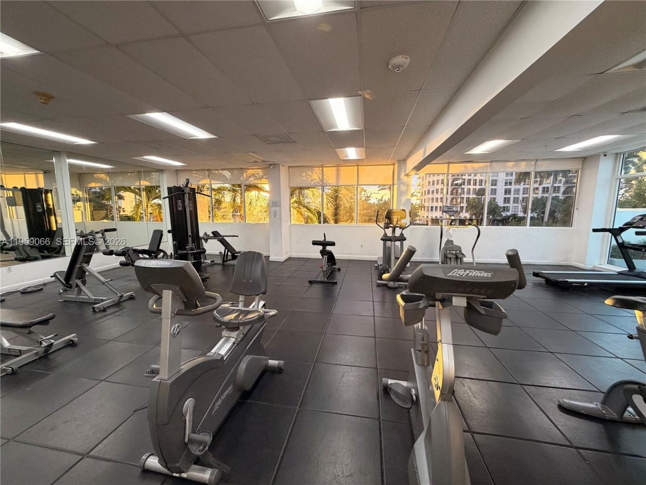 5601 Collins Ave, Unit 720, Miami Beach, FL 33140 Photo