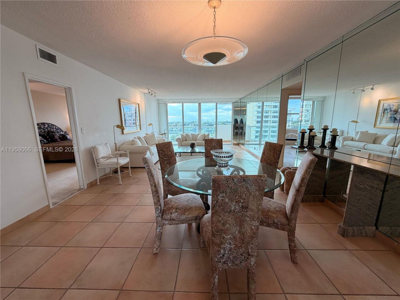 5601 Collins Ave, Unit 720, Miami Beach, FL 33140 Photo