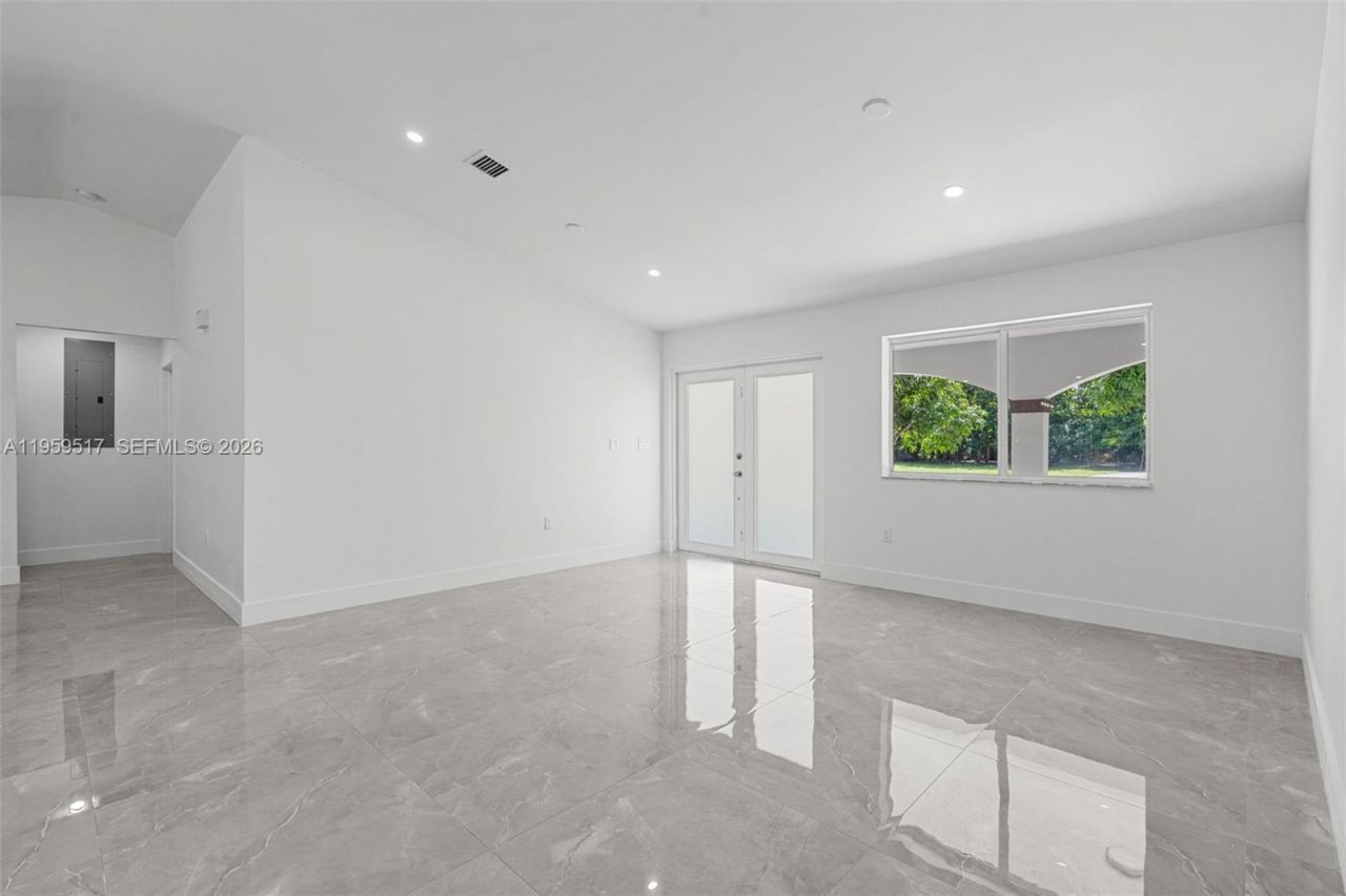 21991 SW 252nd St , Homestead, FL 33031 Photo