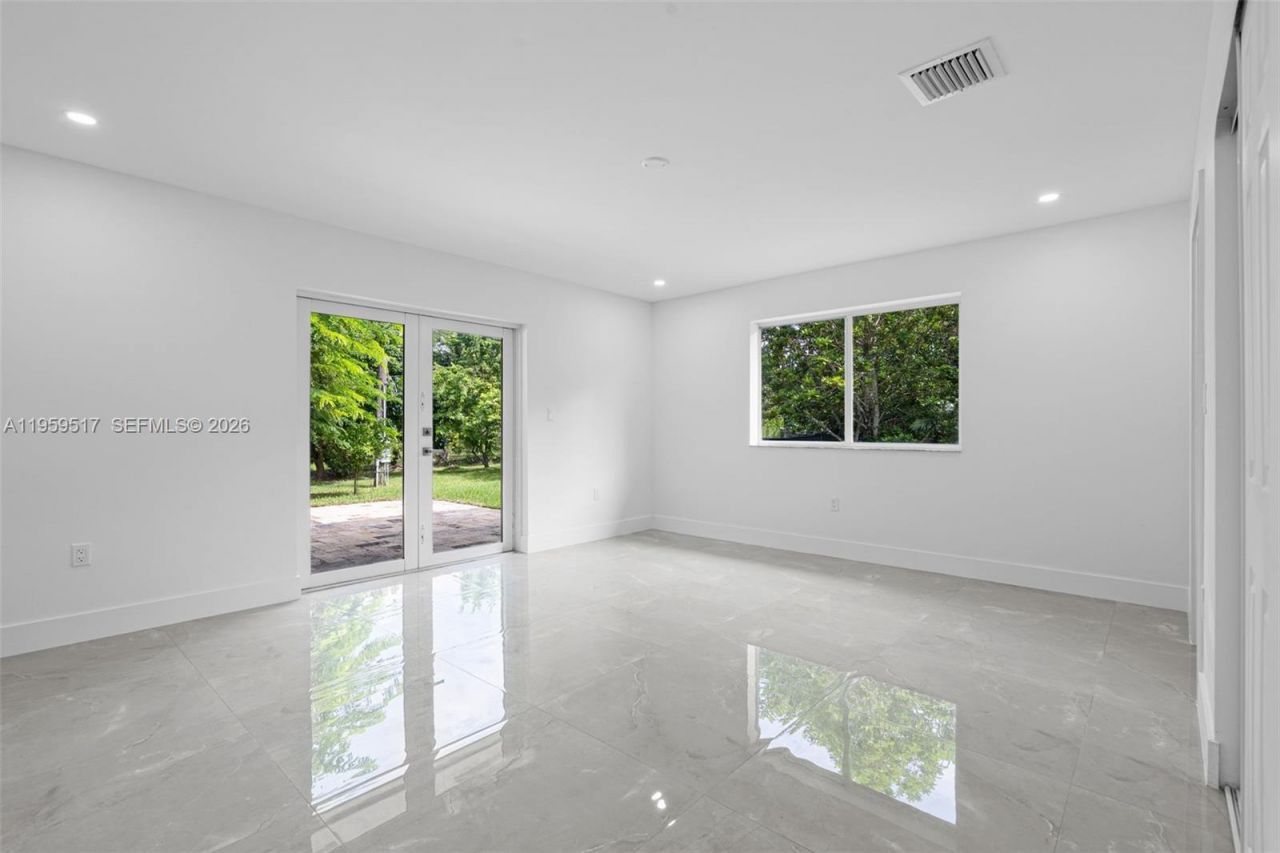 21991 SW 252nd St , Homestead, FL 33031 Photo