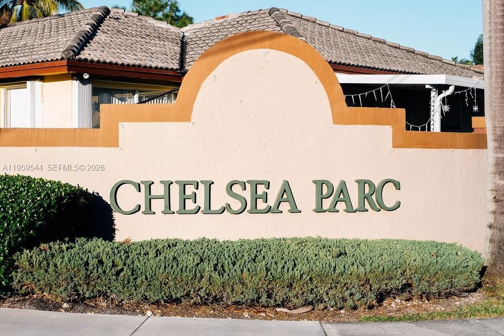 16158 SW 68th Ter, Miami, FL 33193 Photo