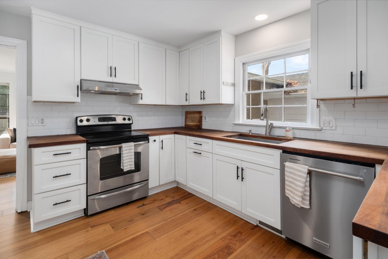 1055 Grand Concourse Street Photo 14