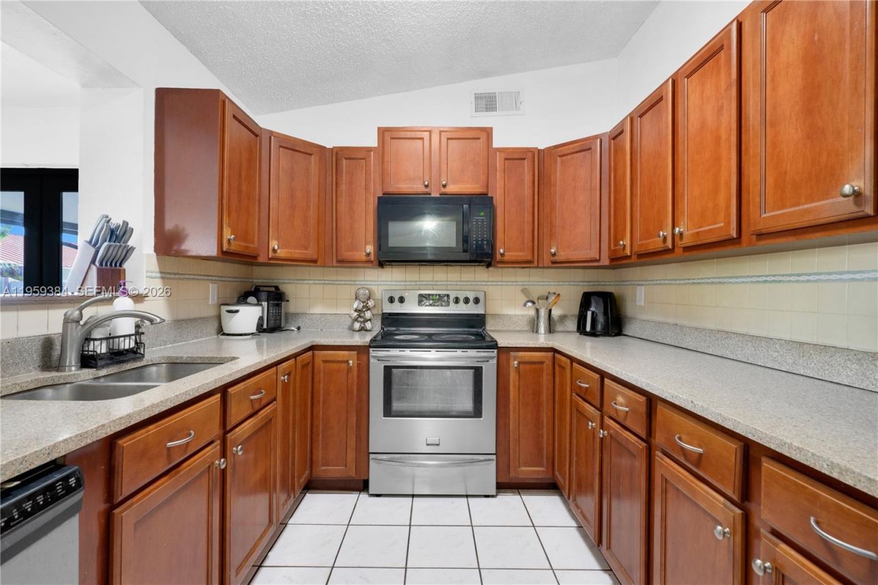 28705 SW 142nd Ct, Homestead, FL 33033 Photo