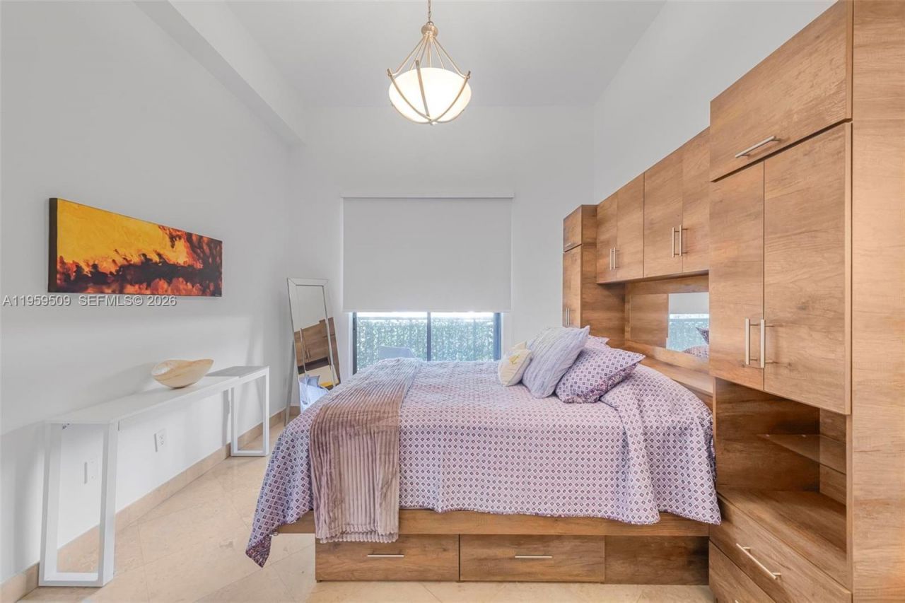 540 Brickell Key Dr, Unit 500, Miami, FL 33131 Photo