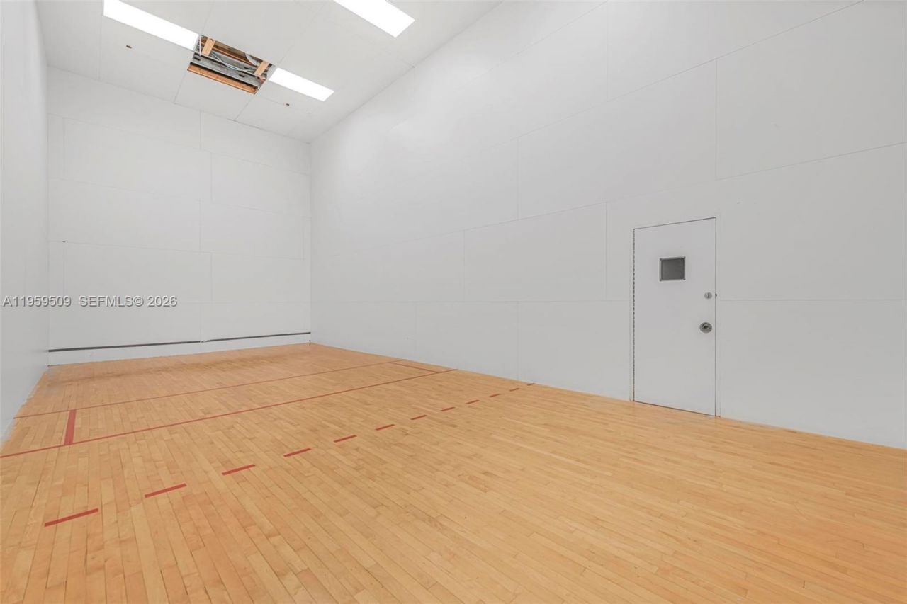 540 Brickell Key Dr, Unit 500, Miami, FL 33131 Photo