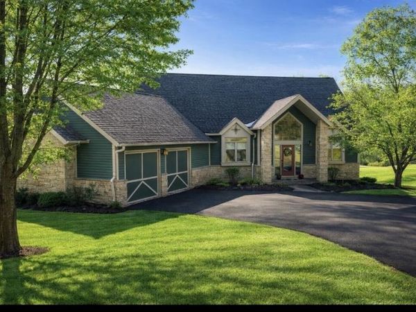 15 Augusta Drive, Galena, IL 61036