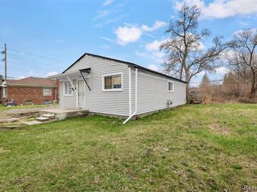 6719 Westwood Street, Detroit, MI 48228