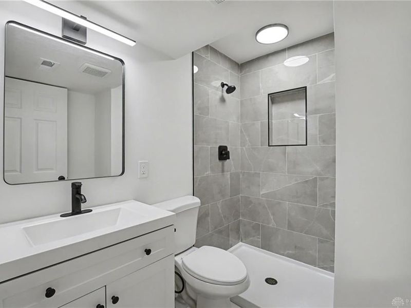 628 Jamestown Drive, Miamisburg, OH 45342 Photo 28