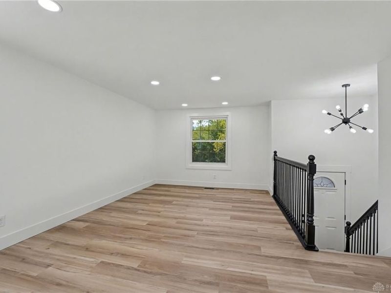 628 Jamestown Drive, Miamisburg, OH 45342 Photo 5