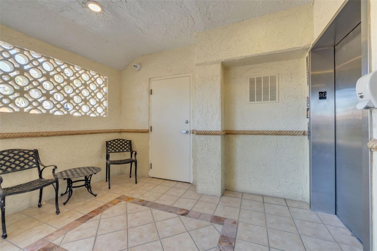 8710 Midnight Pass Road, Unit 501b, Sarasota, FL 34242 Photo