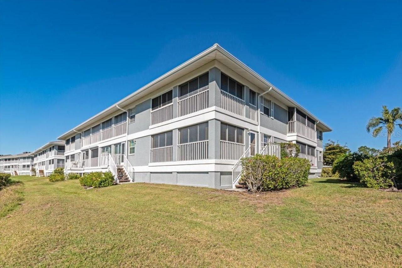 1233 Edgewater Circle, Unit 65, Bradenton, FL 34209 Photo