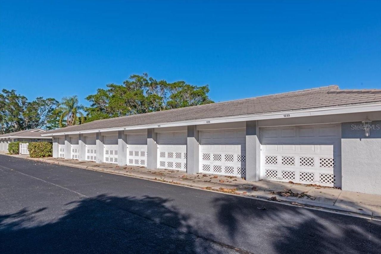 1233 Edgewater Circle, Unit 65, Bradenton, FL 34209 Photo