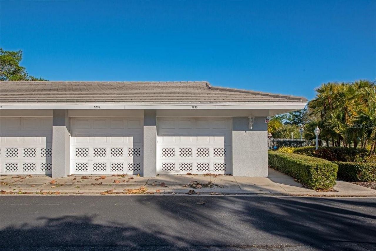 1233 Edgewater Circle, Unit 65, Bradenton, FL 34209 Photo