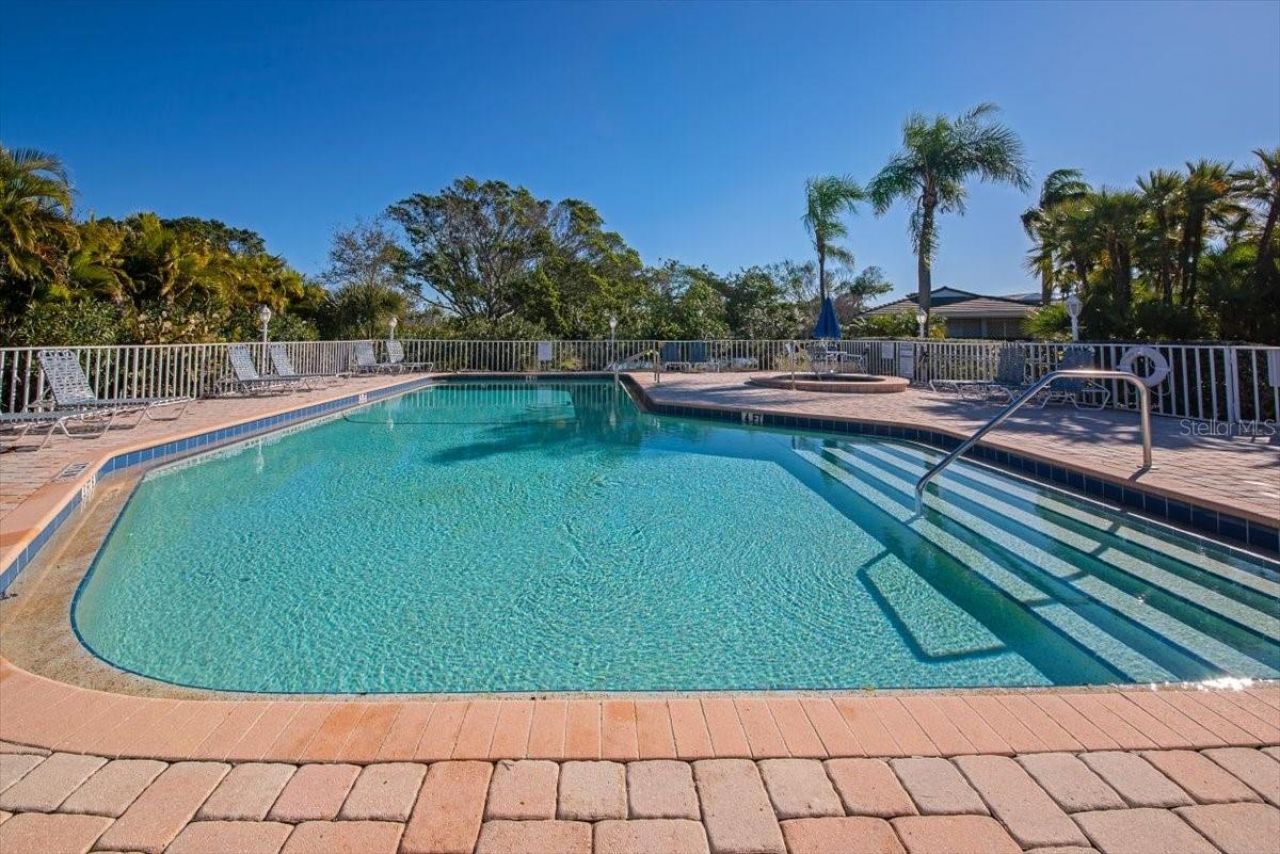 1233 Edgewater Circle, Unit 65, Bradenton, FL 34209 Photo