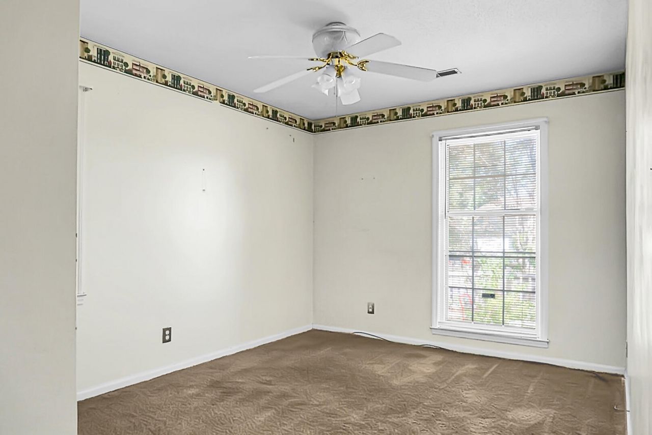 403 Bristlecone Drive Photo 12