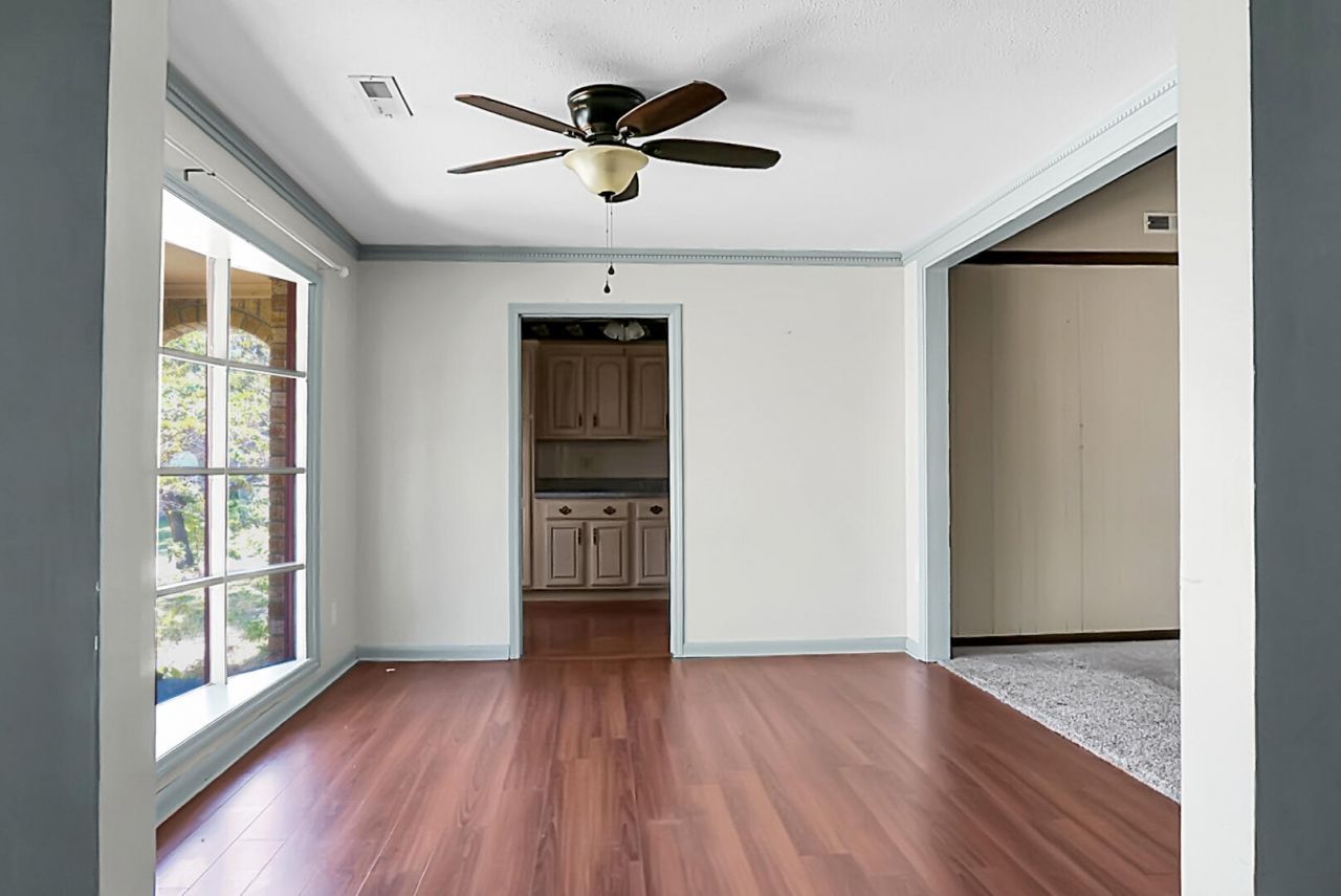 403 Bristlecone Drive Photo 2