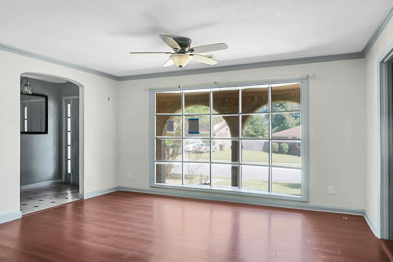 403 Bristlecone Drive Photo 3