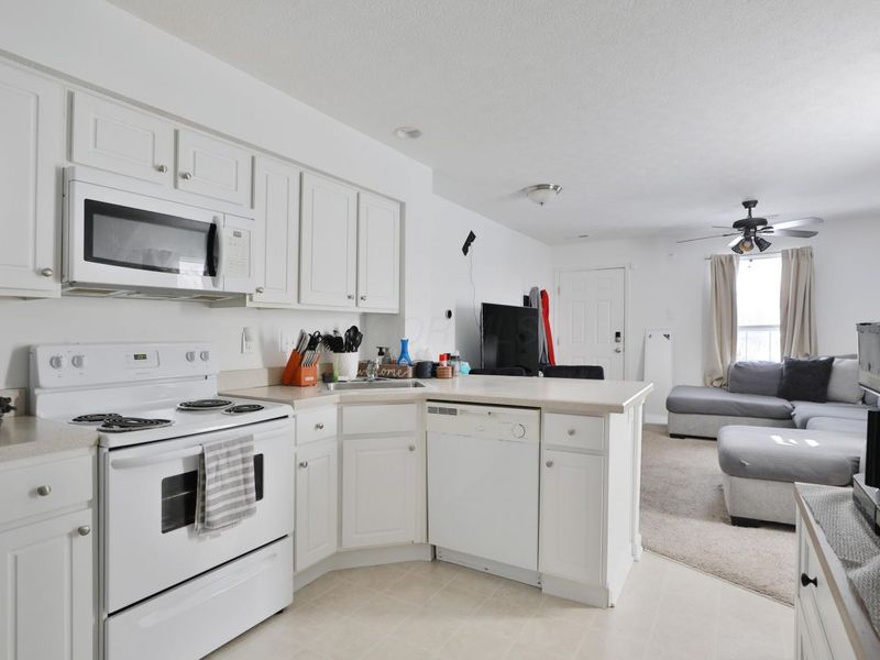 6423 Blue Knoll Drive, Unit 49, Canal Winchester, OH 43110 Photo 13