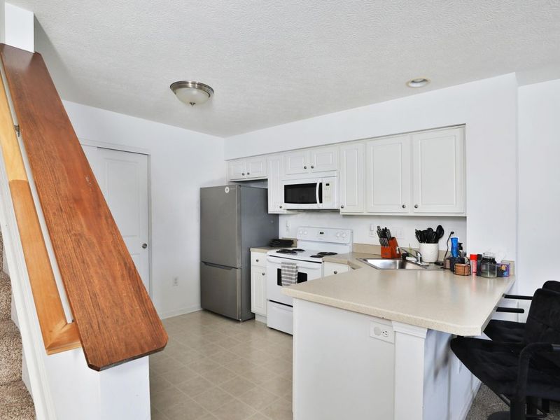 6423 Blue Knoll Drive, Unit 49, Canal Winchester, OH 43110 Photo 8