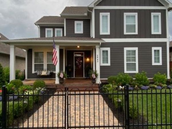 1543 Drakes Creek Rd, Hendersonville, TN 37075