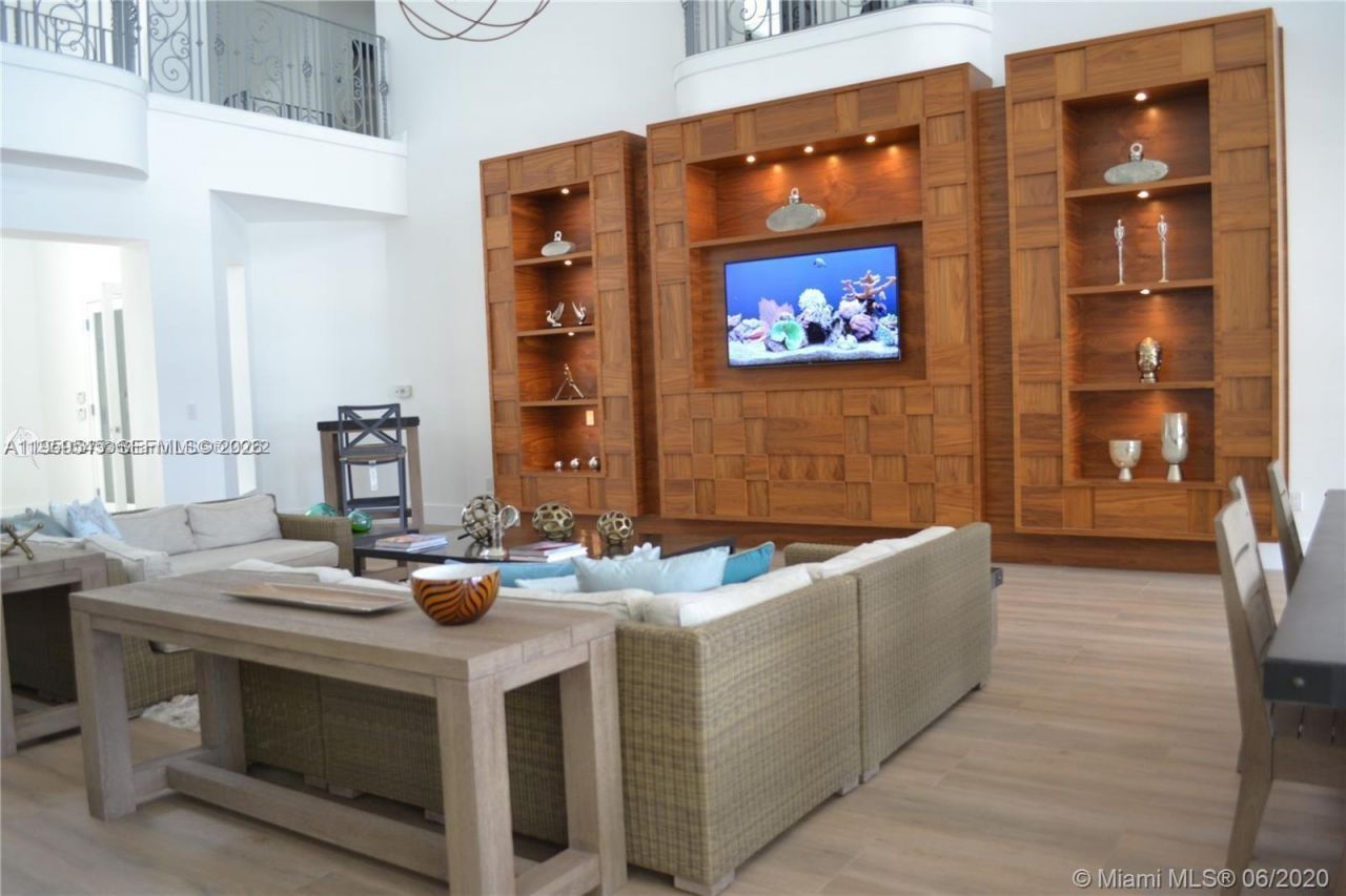 3245 NE 184 St, Unit 13304, Aventura, FL 33160 Photo