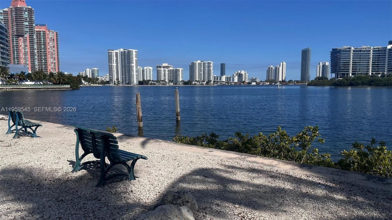 3245 NE 184 St, Unit 13304, Aventura, FL 33160 Photo