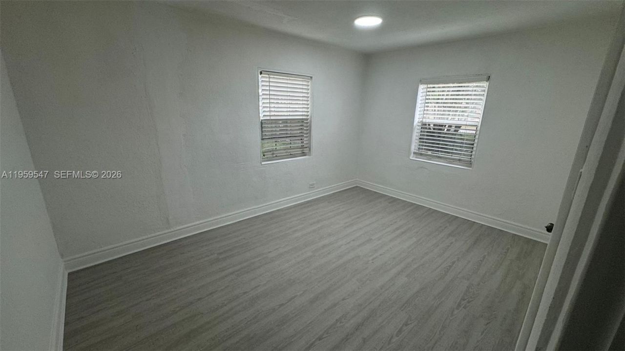 16221 E Bunche Park Dr, Miami Gardens, FL 33054 Photo