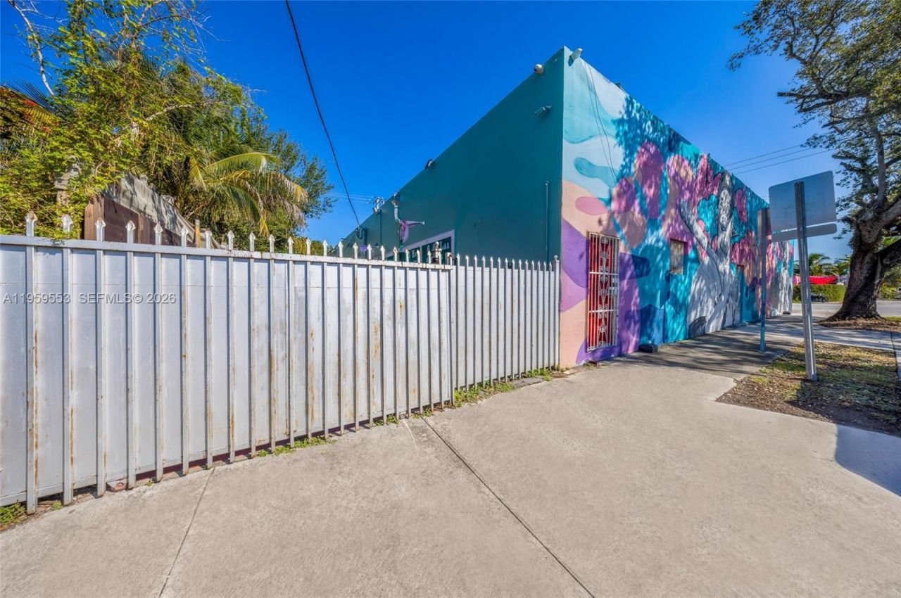 4000 NW 2nd Ave, Miami, FL 33127 Photo