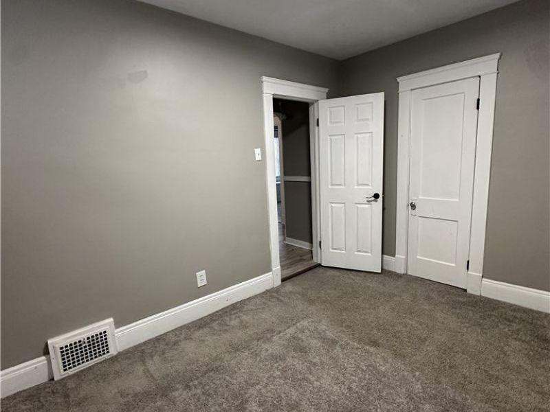 5303 Kohout Street, Maple Heights, OH 44137 Photo 12