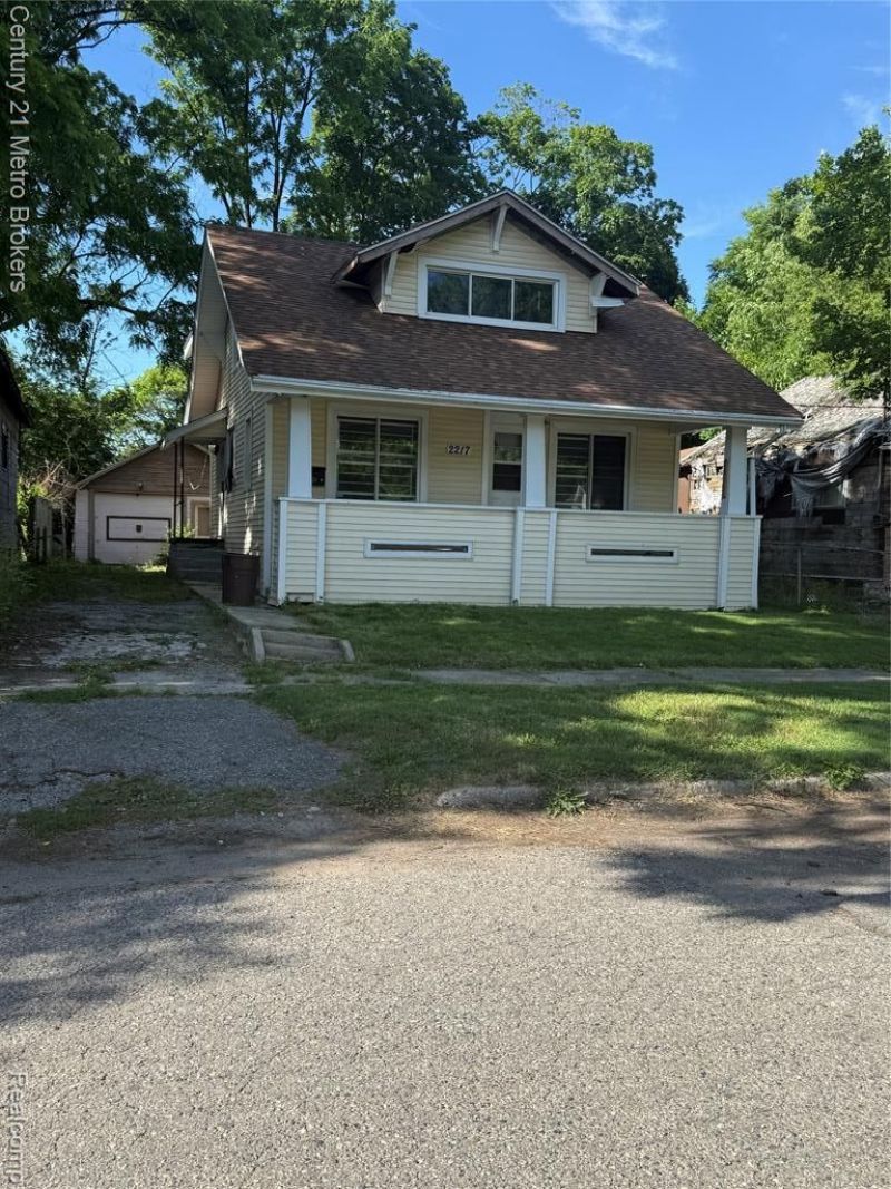 2217 Maryland Avenue, Flint, MI 48506 Main Photo