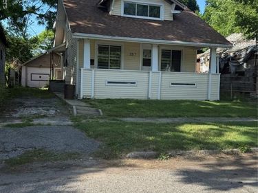 2217 Maryland Avenue, Flint, MI 48506
