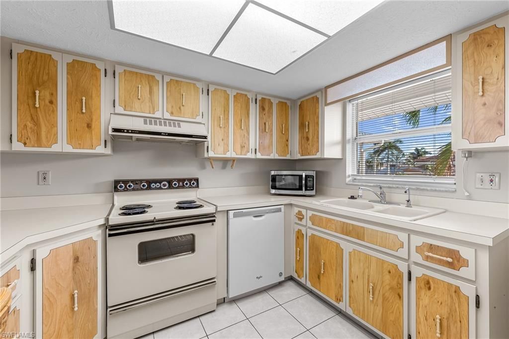 1705 Beach Pkwy, Unit 207, Cape Coral, FL 33904 Photo